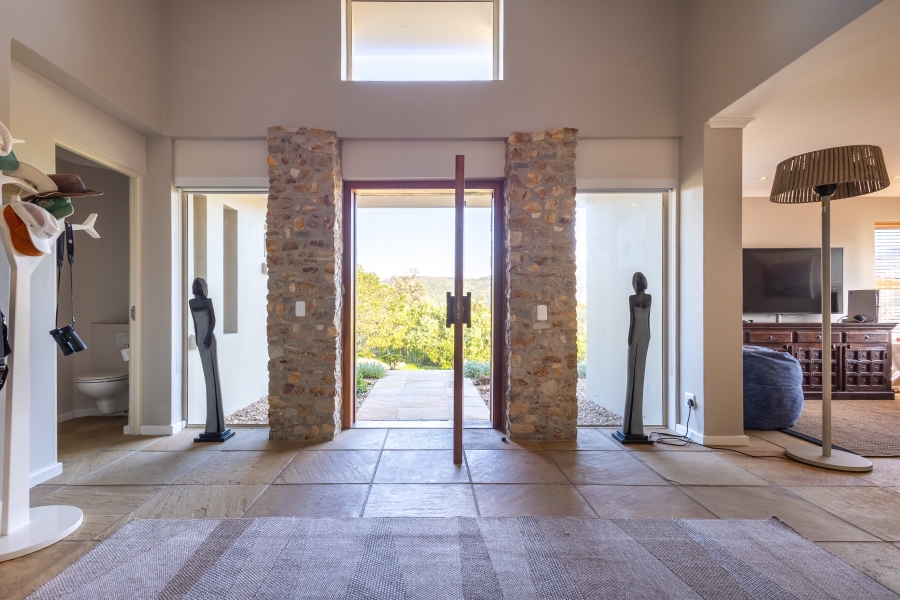 4 Bedroom Property for Sale in Whale Rock Beach Western Cape
